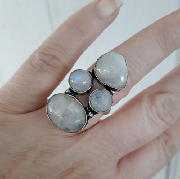 New Rainbow Moonstone 925 Silver Statement Ring. - Picture 4 of 8